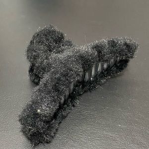 4/$40 | Fluffy Furry Black Hair Claw Crab Clamp Clip Accessory